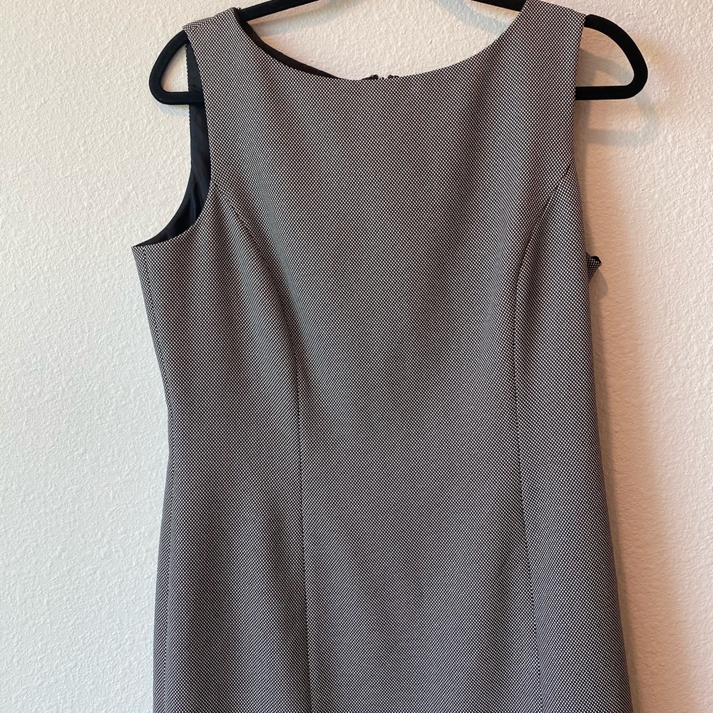 Tahari Arthur S. Levine Gray Sleeveless Midi Sheath Dress | Size 10 - Picture 3 of 7